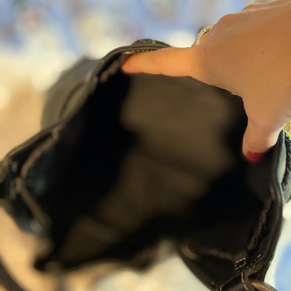 Fossil Black Sausalito Drawstring Shoulder Bag - Picture 4 of 9